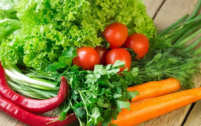 Không nên quá lạm dụng cà chua