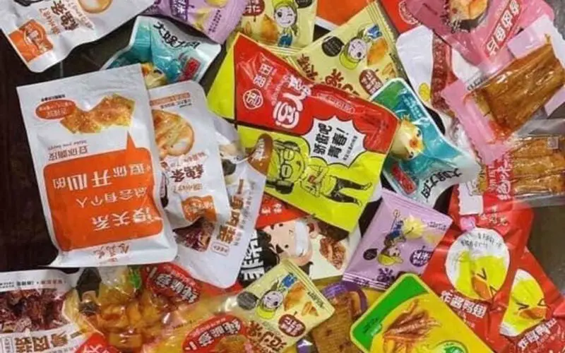 Kẹo và đồ ăn nhẹ