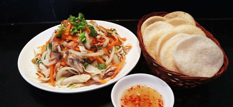 Gỏi gà ngó sen