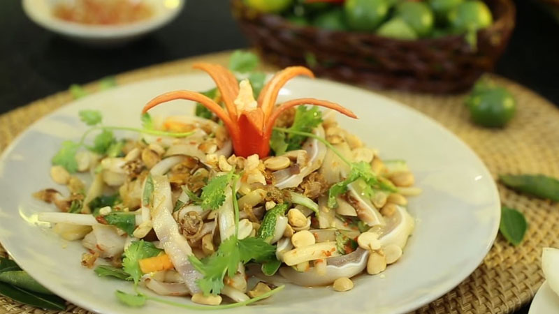 Gỏi ngó sen tai heo