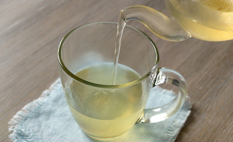 Mật ong và nước ấm