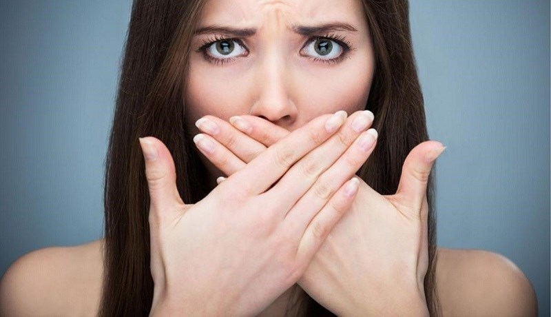 Để lại mùi vị khó chịu trong miệng