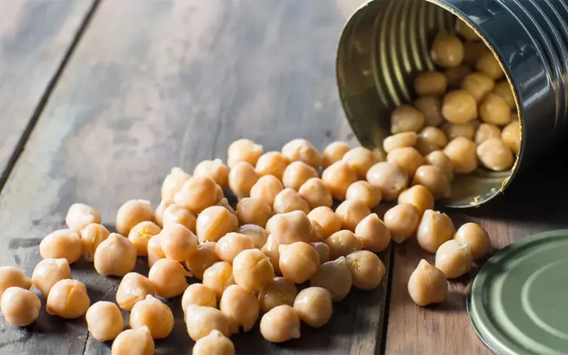 Những người mắc các chứng rối loạn tiêu hóa không nên tiêu thụ nhiều đậu gà