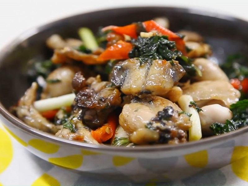 Ếch xào lá lốt