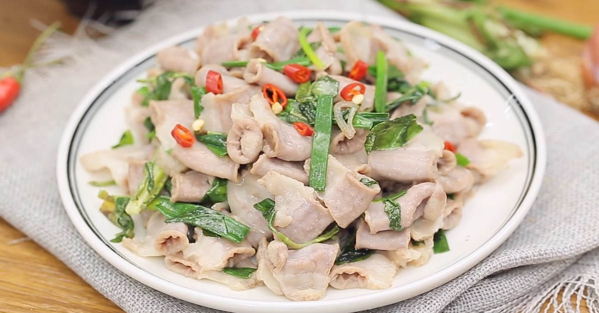 Cách làm lòng lợn xào rau răm thơm ngon, hấp dẫn