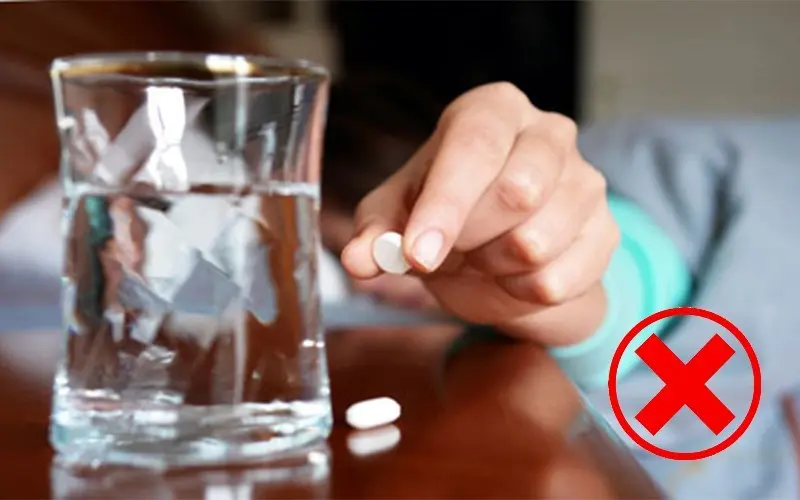 Không sử dụng các loại thuốc giải rượu, chống nôn