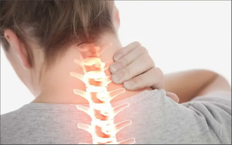 Bài tập căng cơ duỗi cổ giúp làm giảm tình trạng căng cứng cơ ở vùng cổ
