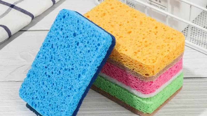 Làm dụng cụ vệ sinh