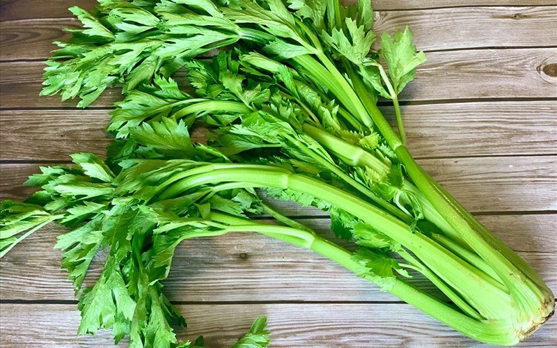 Cần tây