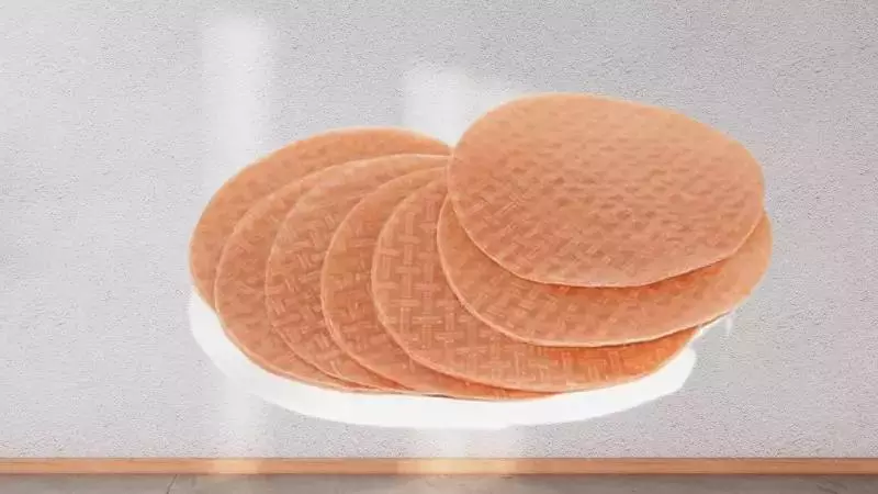 Hàm lượng calo trong mỗi 100 gram bánh tráng gạo lứt dao động từ 240 đến 340 calo