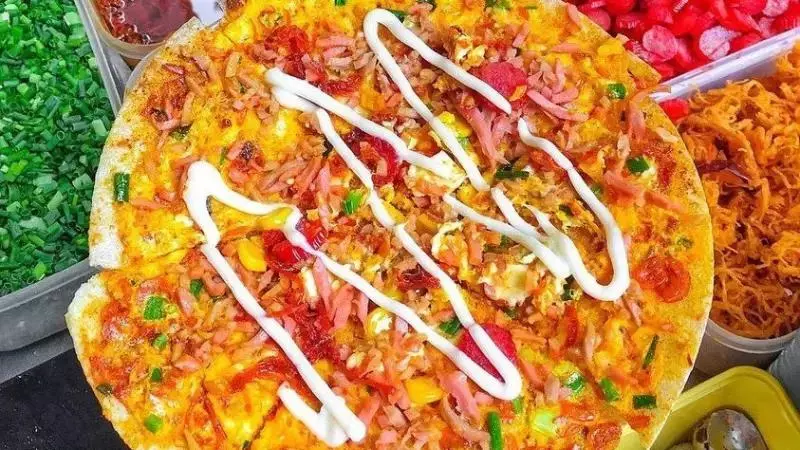 Mỗi chiếc bánh tráng nướng thường chứa từ 300 đến 360 calo