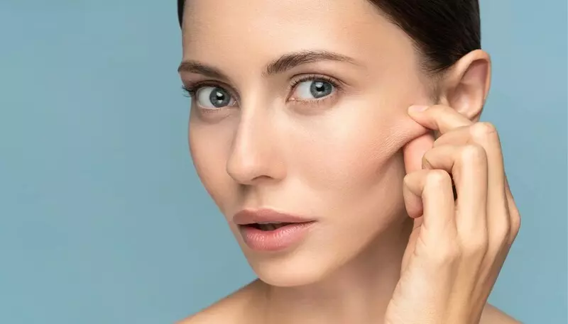 Retinol là một trong những hoạt chất hiếm hoi được công nhân có khả năng tăng cường sản xuất collagen