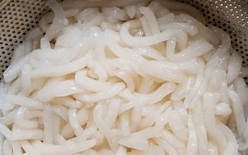 Với bánh canh bột lọc, lượng calo thường không cao và dao động từ 220 đến 400 calo