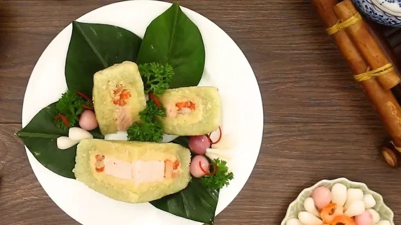 Thành phần tinh bột, chất béo từ nếp và mỡ lợn sẽ gây khó tiêu hóa, đầy bụng nếu bạn ăn quá nhiều