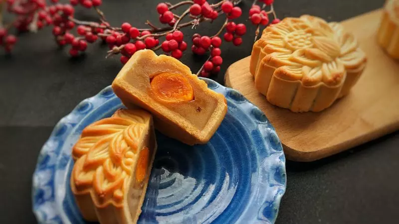 Nguyên liệu làm bánh trung thu nhân đậu trứng muối