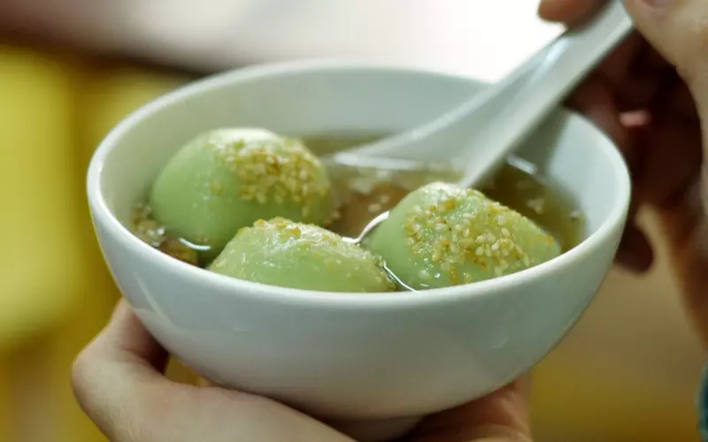 100gr bánh trôi sẽ chứa khoảng 410 calo
