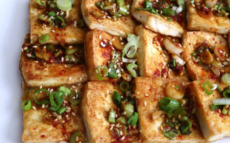 Lưu ý khi ăn đậu hũ chiên