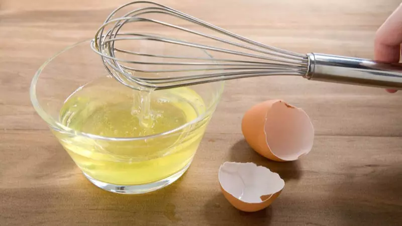 Lòng trắng trứng chỉ chứa khoảng 17 calo
